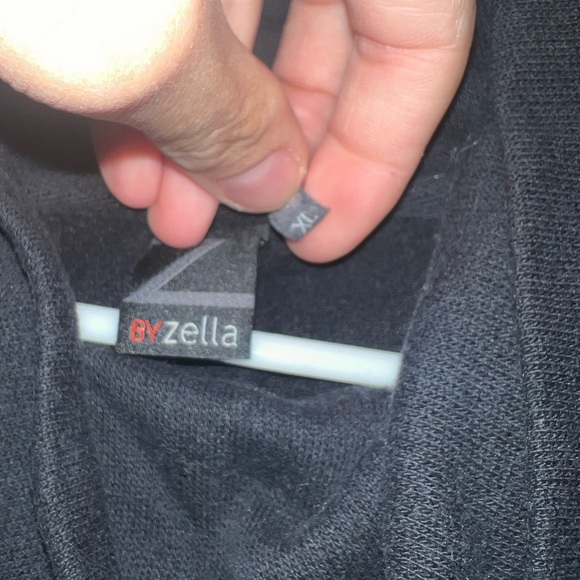 Zella sweatshirt - Picture 1 of 3